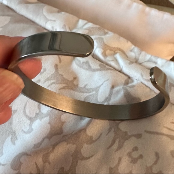 Not all who wander are lost silver bracelet - Picture 2 of 3